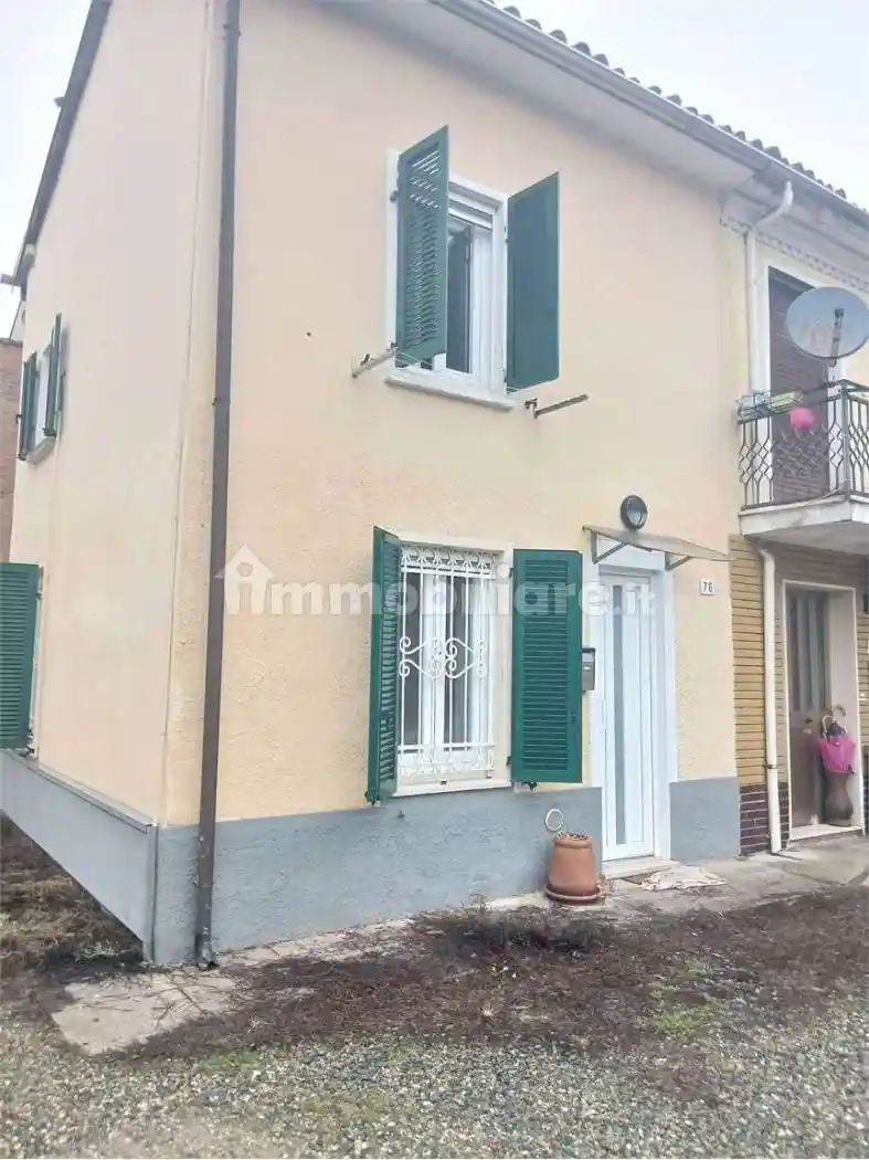 Casa indipendente in affitto a Alessandria