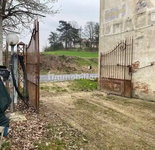 Rustico - Casale in vendita a Asti