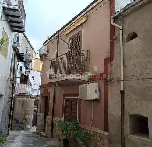 Appartamento in vendita a Collesano