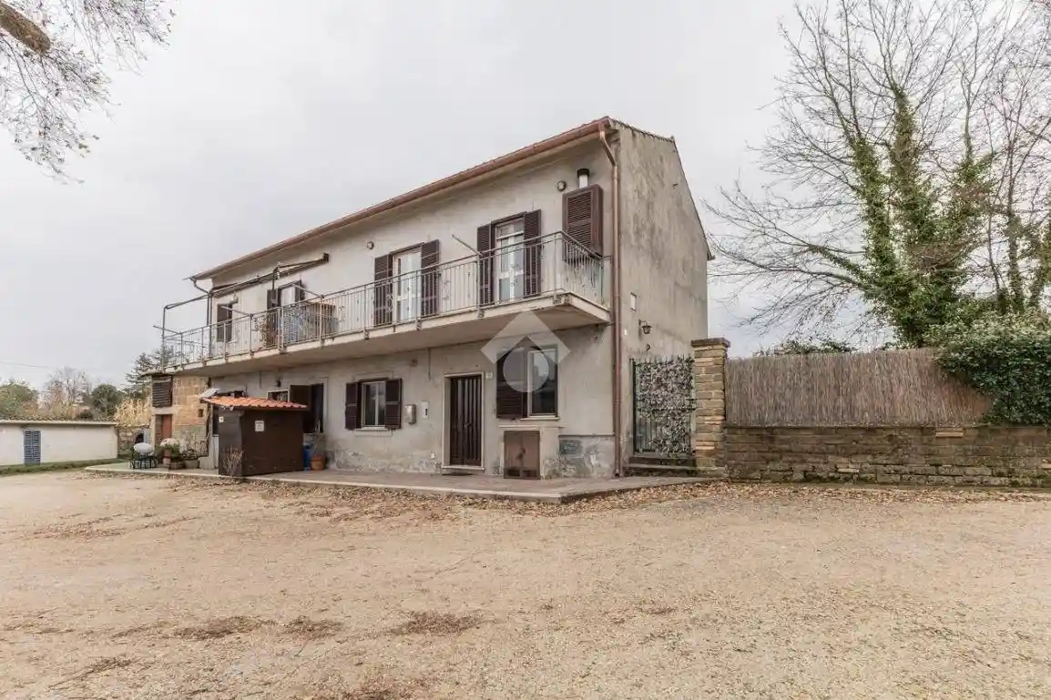 Villa in vendita a Canale Monterano