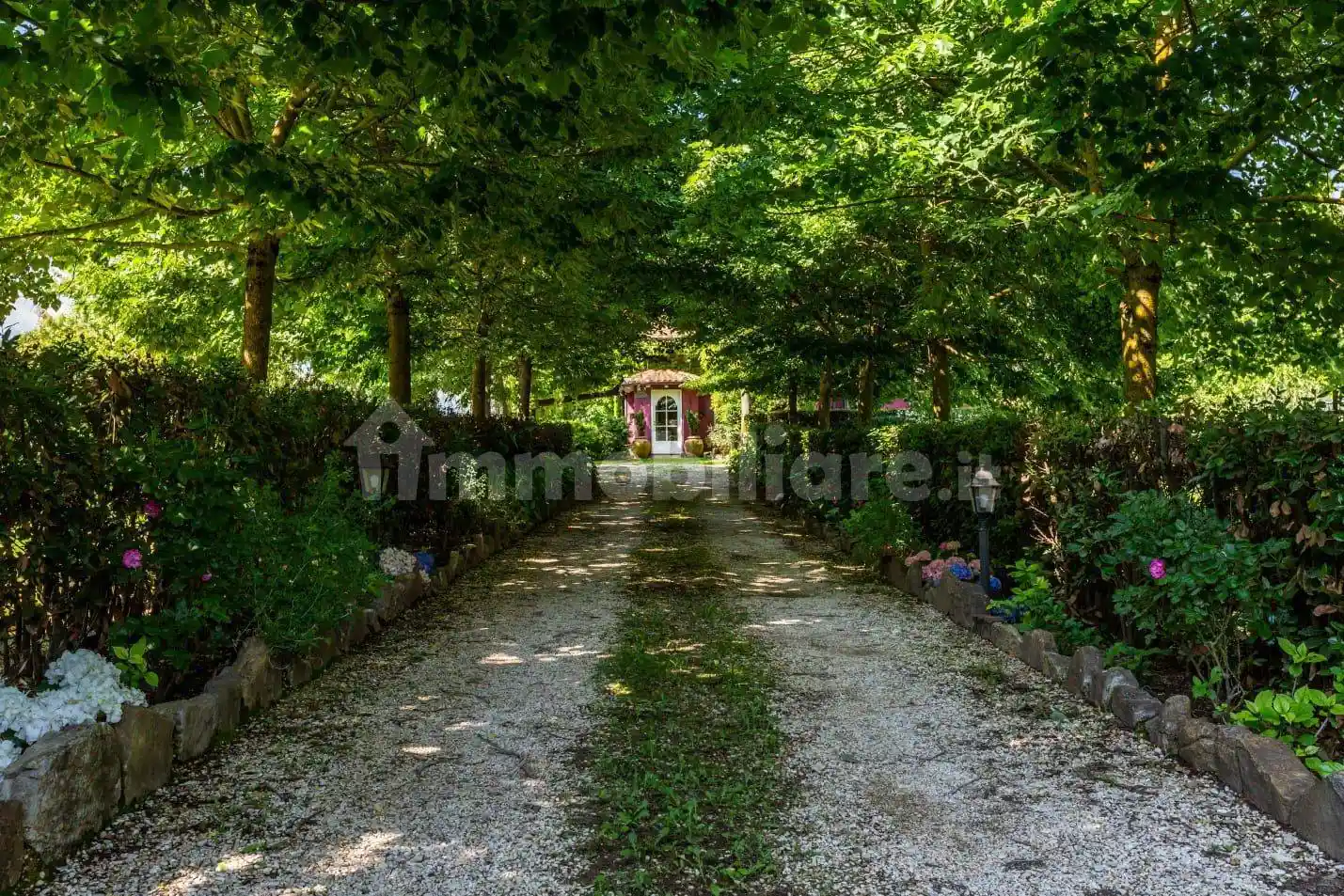 Villa in vendita a Capranica