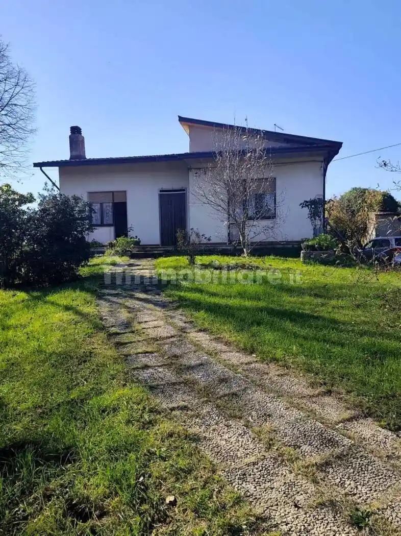 Villa in vendita a Taurasi