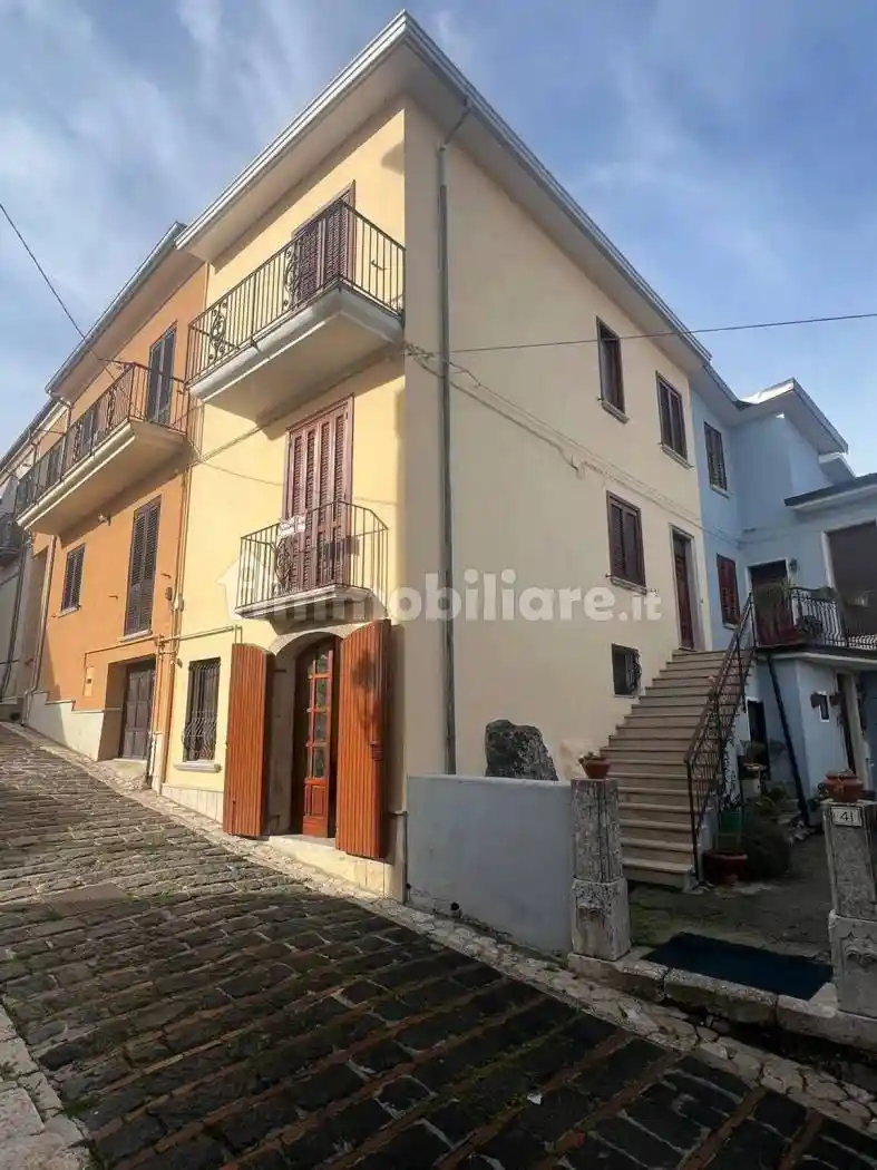 Villa in vendita a Montemiletto