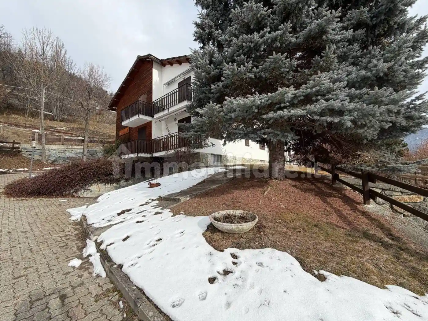 Appartamento in vendita a Torgnon