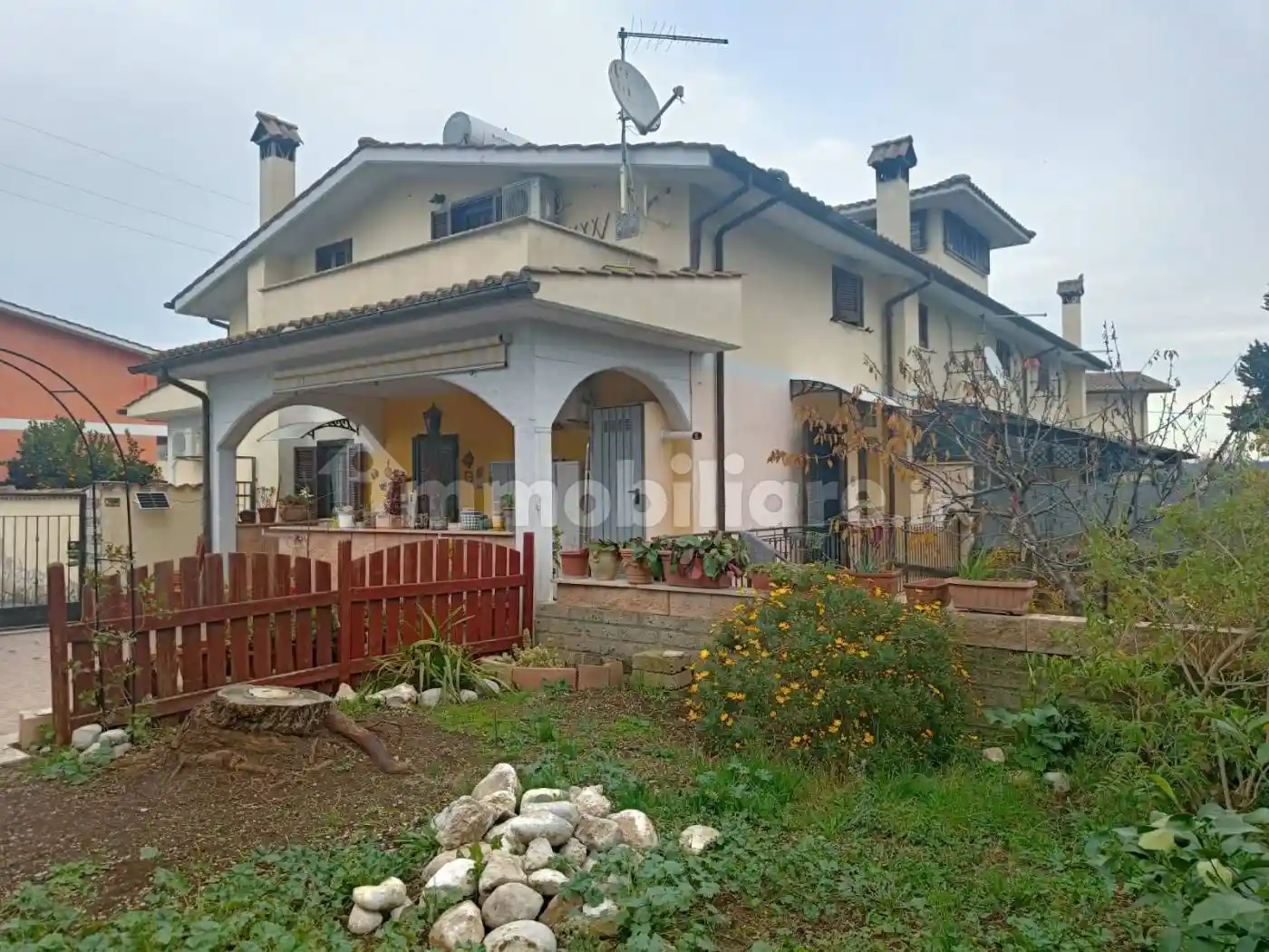 Villa in vendita a Anguillara Sabazia