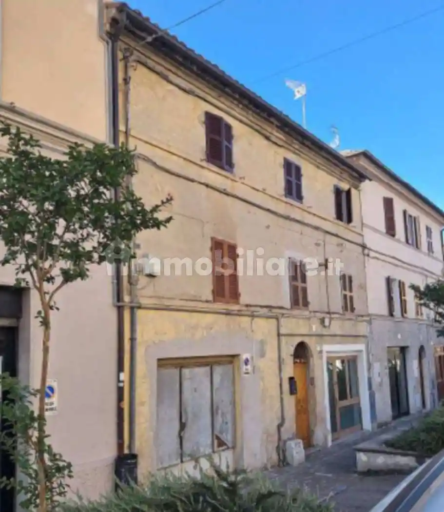 Appartamento in vendita a Jesi