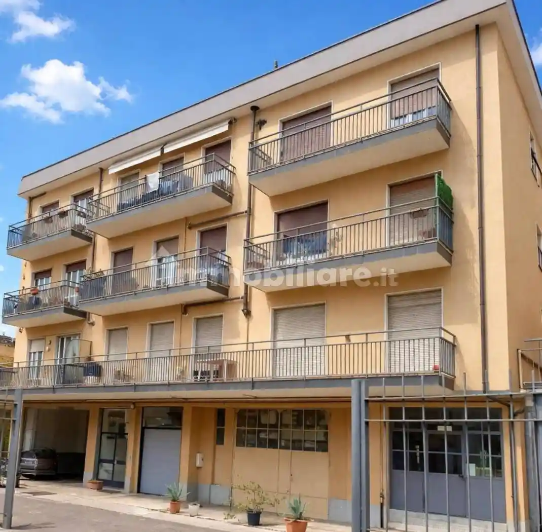 Appartamento in vendita a Erba