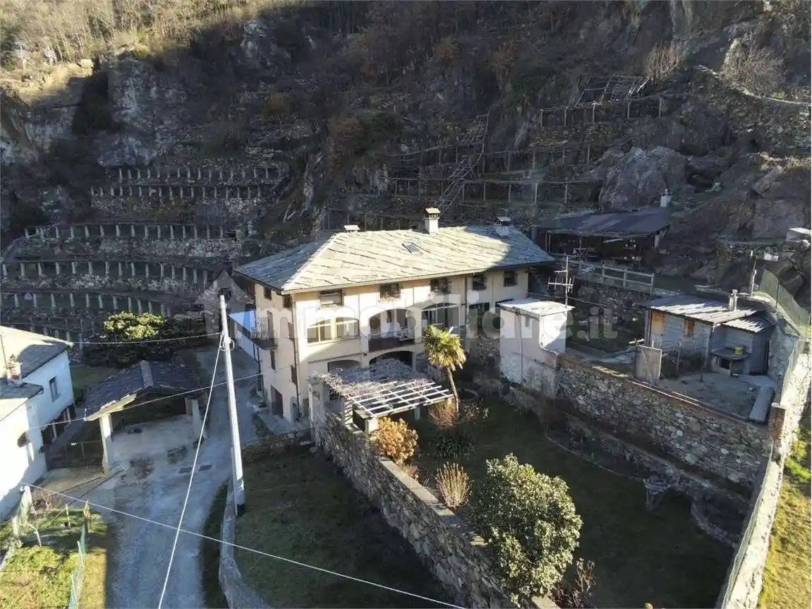 Appartamento in vendita a Pont-Saint-Martin