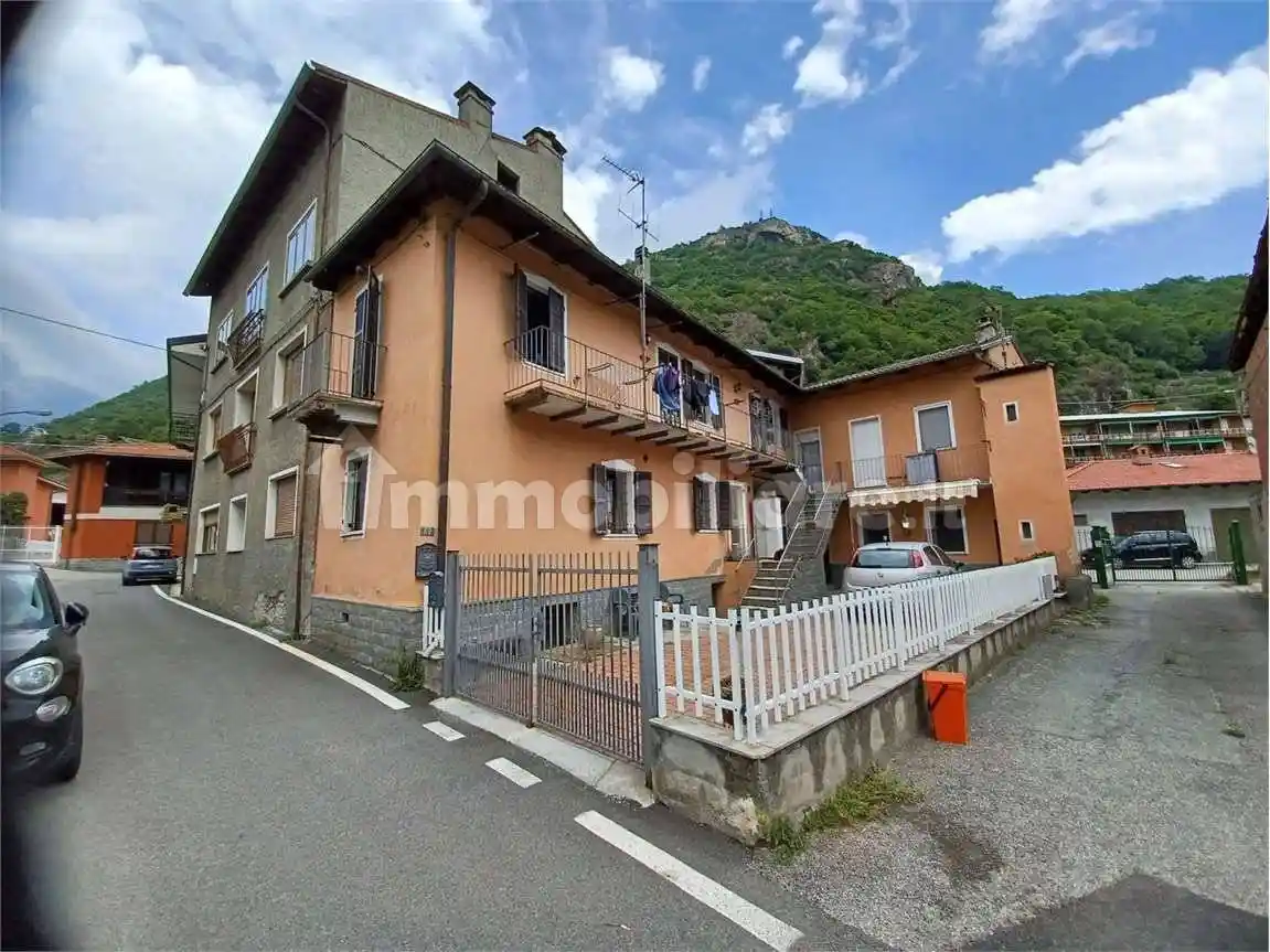 Casa indipendente in vendita a Pont-Saint-Martin