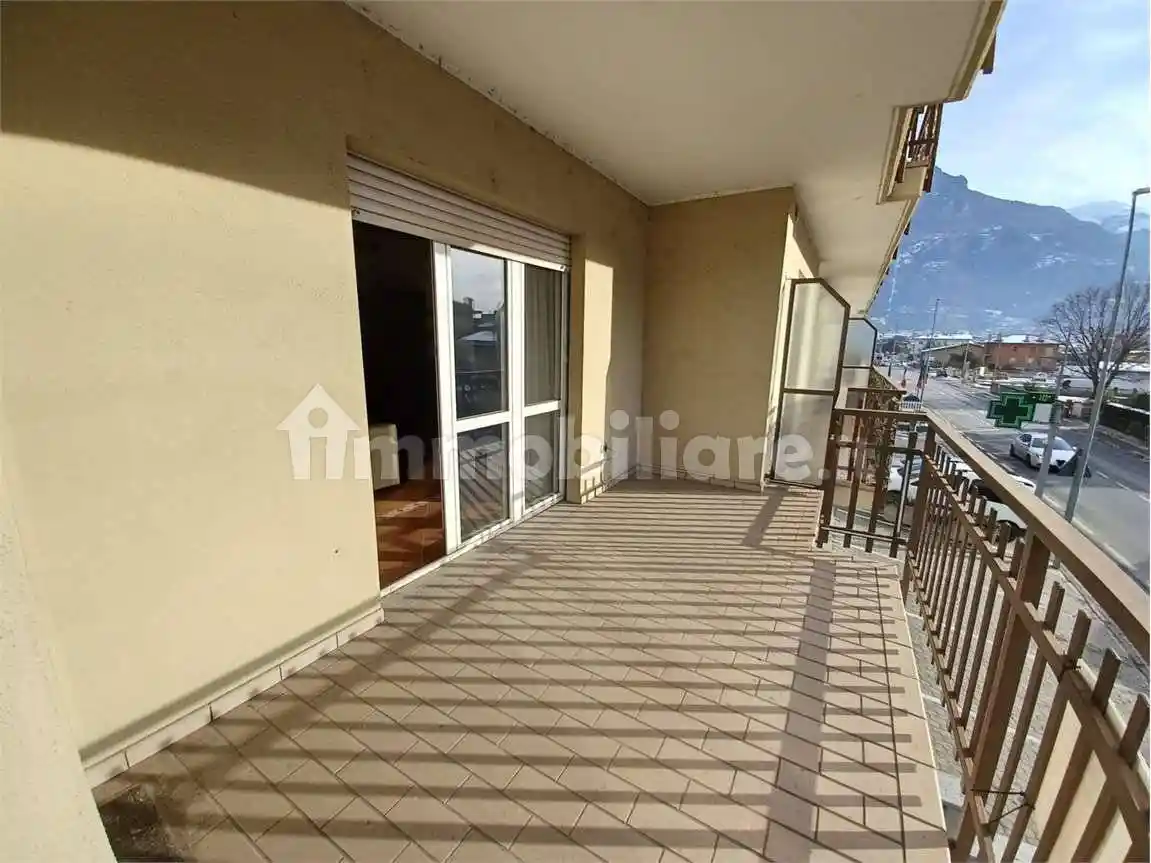 Appartamento in vendita a Donnas