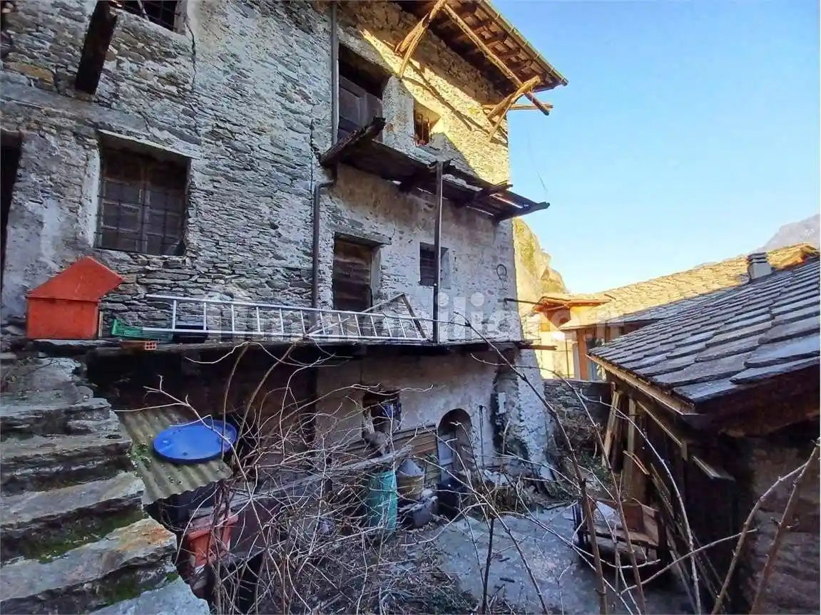 Rustico - Casale in vendita a Bard