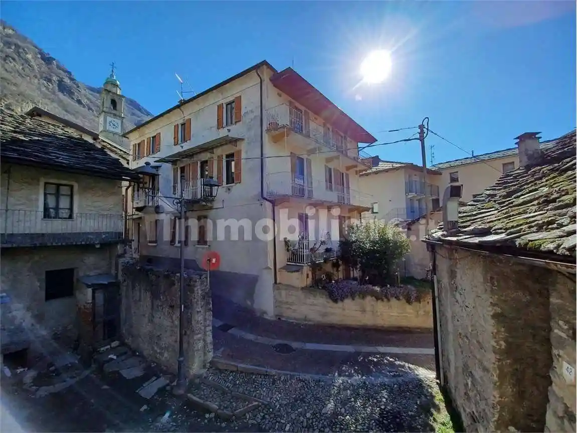 Appartamento in vendita a Carema