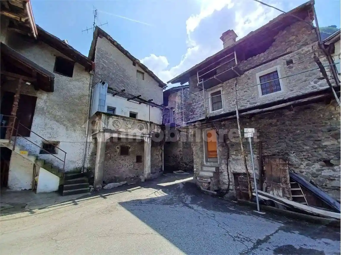 Casa indipendente in vendita a Donnas