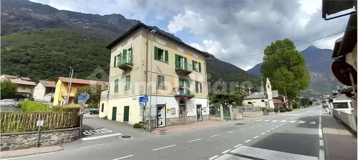 Appartamento in vendita a Donnas