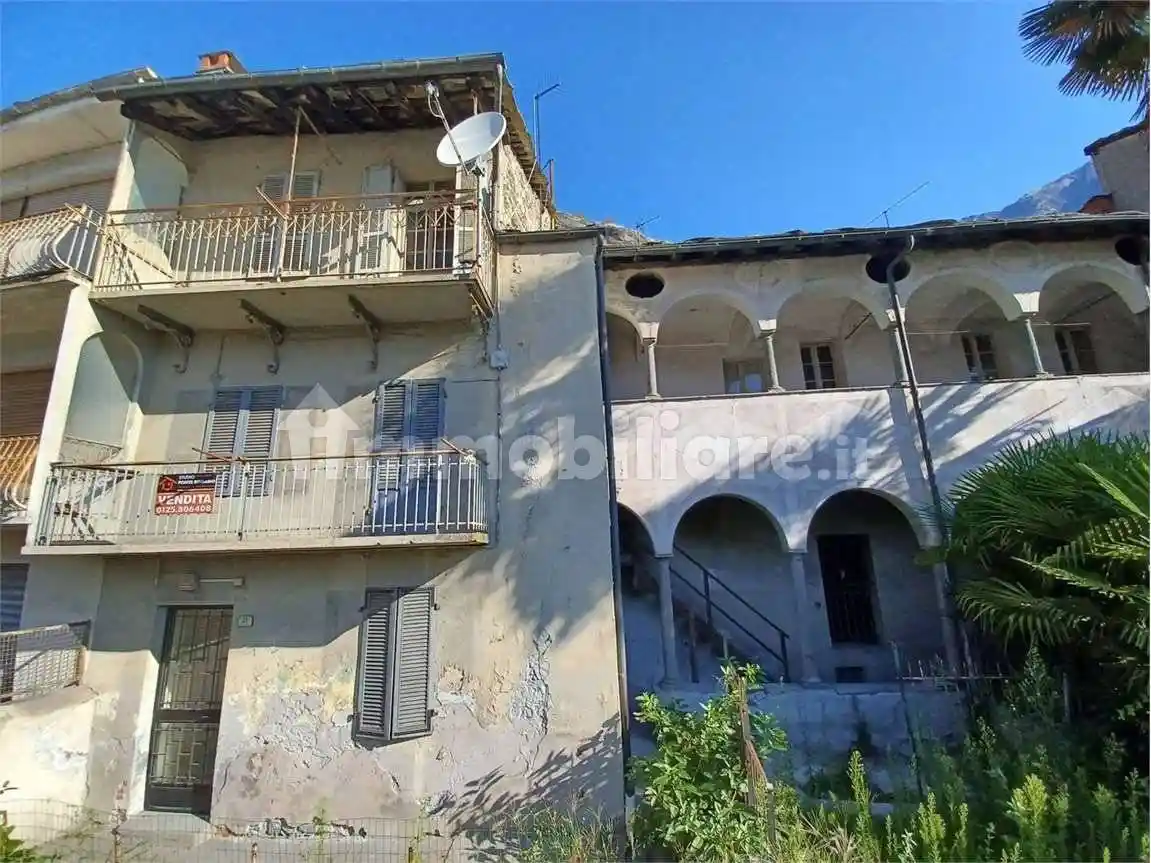 Appartamento in vendita a Donnas