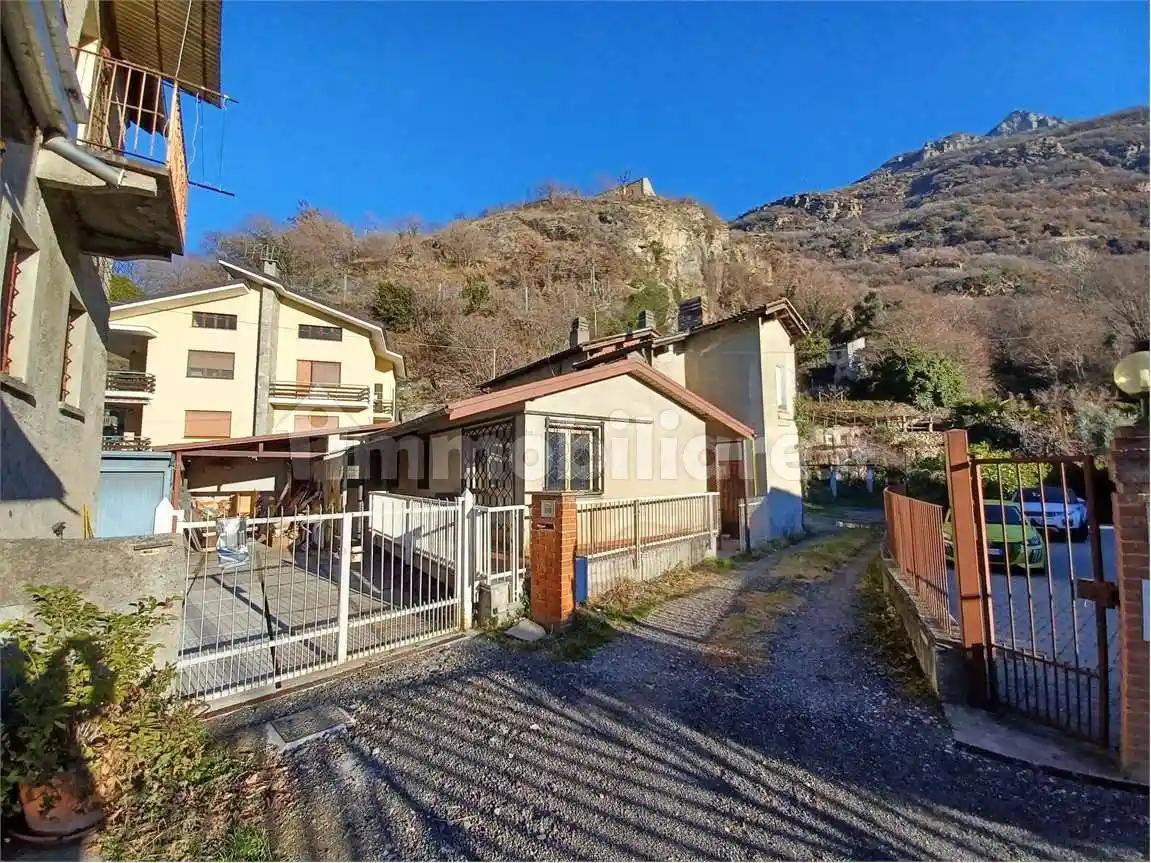 Casa indipendente in vendita a Carema