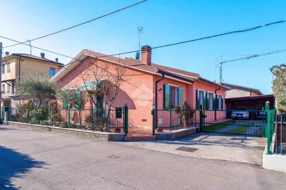 Villa in vendita a Lazise