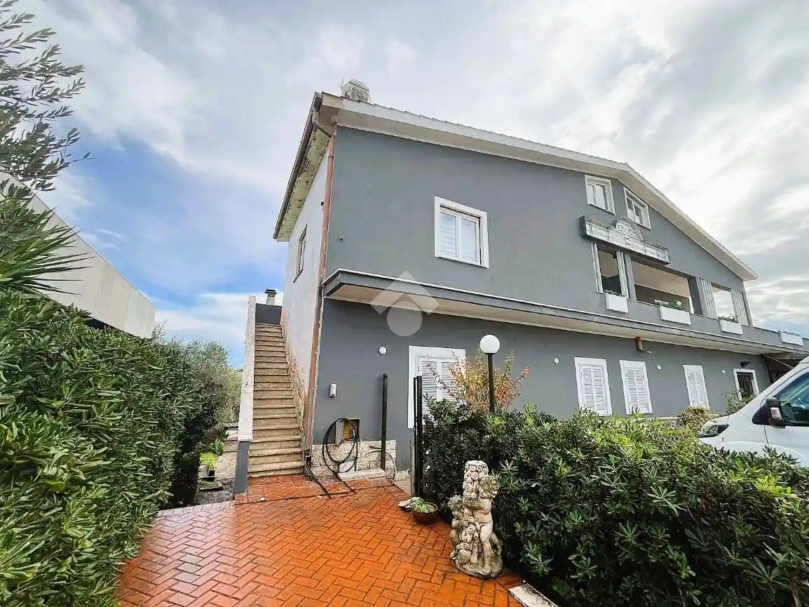 Appartamento in vendita a Ardea