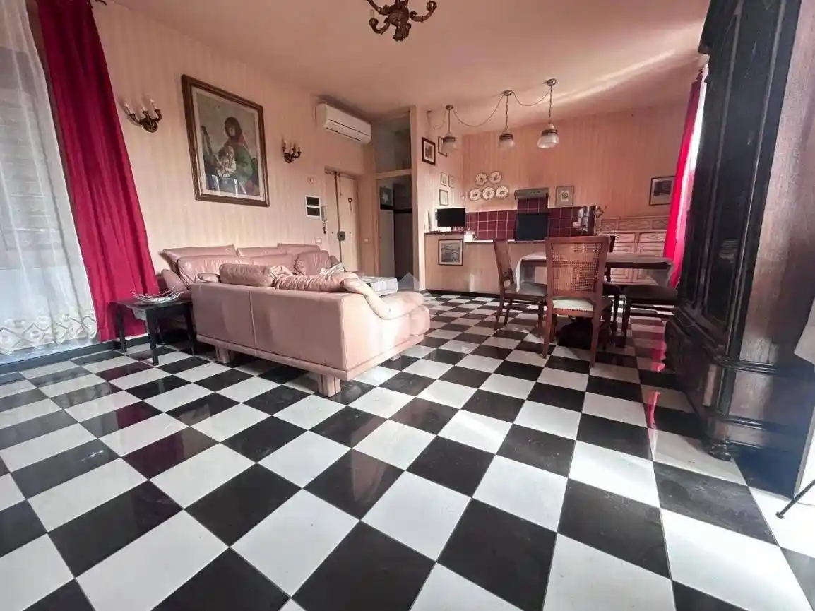 Appartamento in vendita a Sarzana