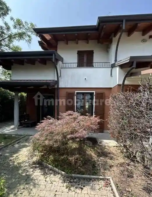 Villetta a schiera in vendita a Cadorago