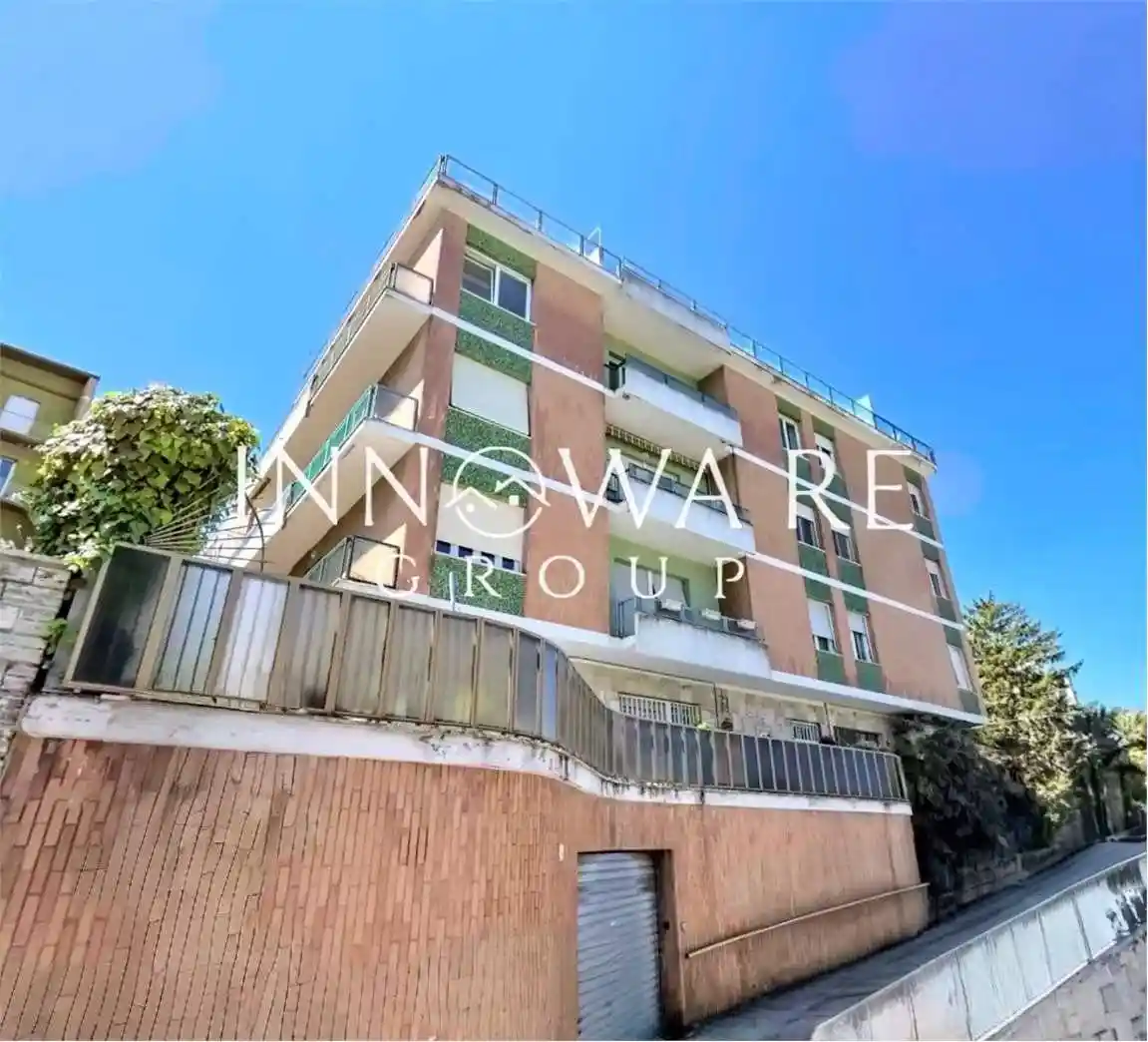 Appartamento in vendita a Ancona