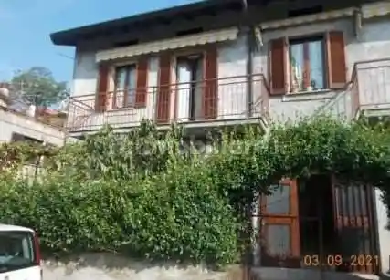 Appartamento in vendita a Laveno-Mombello