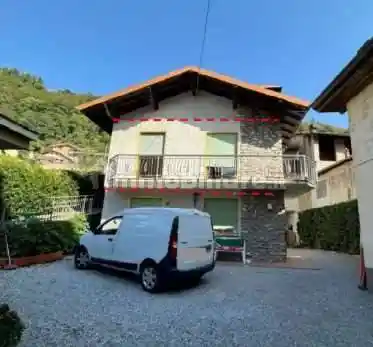 Appartamento in vendita a Introbio