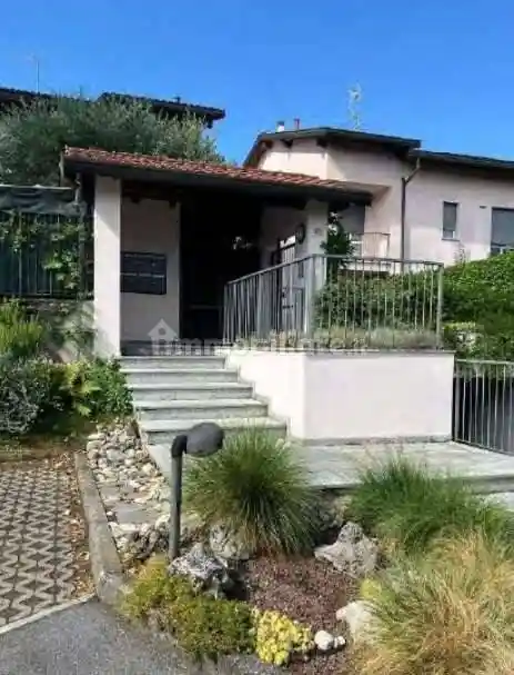 Casa indipendente in vendita a Costa Masnaga