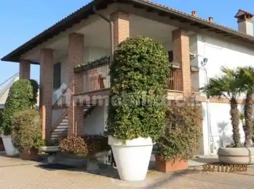 Casa indipendente in vendita a Milano
