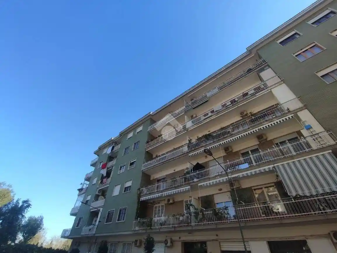 Appartamento in vendita a Napoli