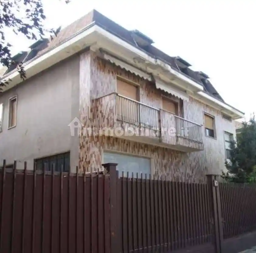 Casa indipendente in vendita a Trezzano sul Naviglio