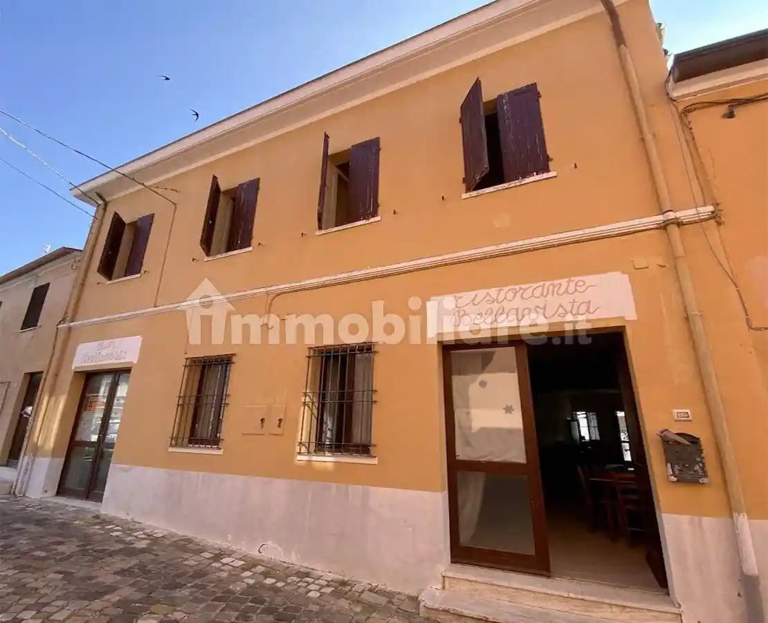 Palazzo - Edificio in vendita a Montescudo - Montecolombo