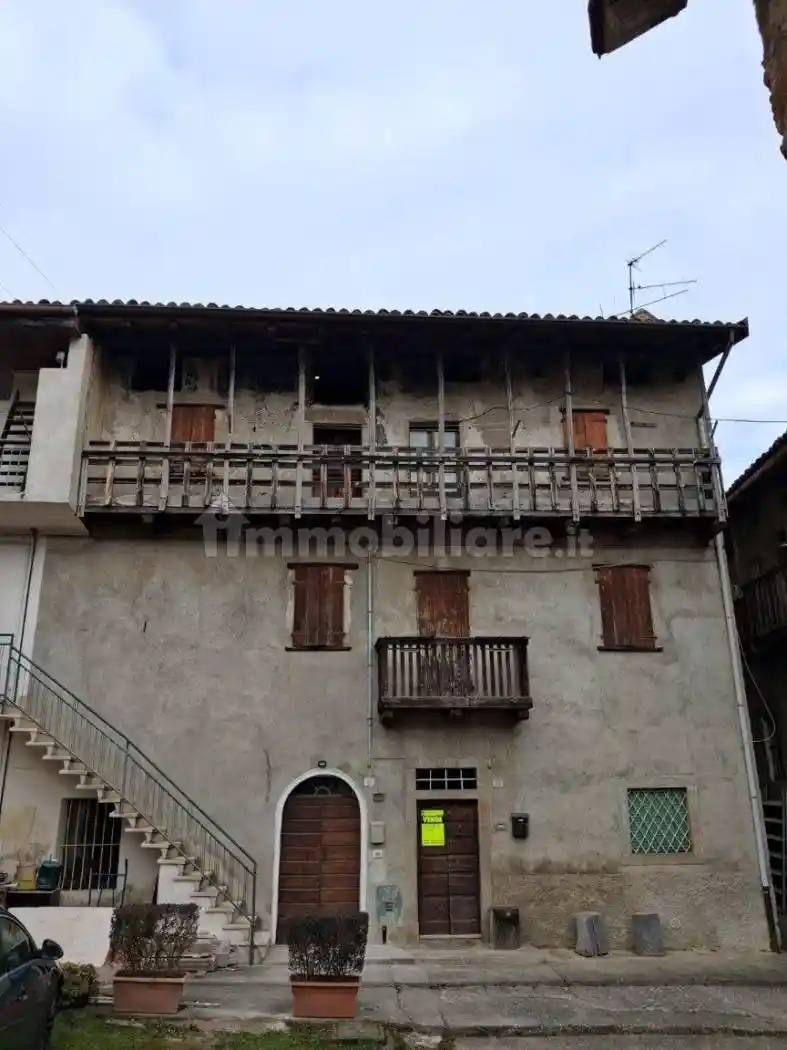 Casa indipendente in vendita a San Giovanni Bianco