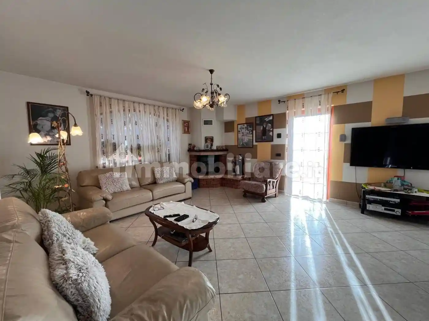 Villa in vendita a Villeneuve