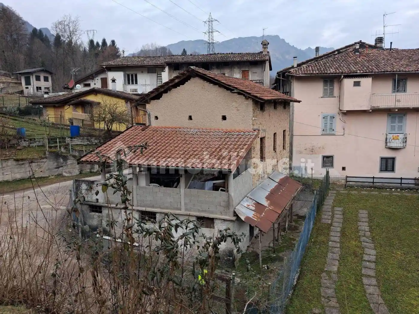 Rustico - Casale in vendita a San Giovanni Bianco