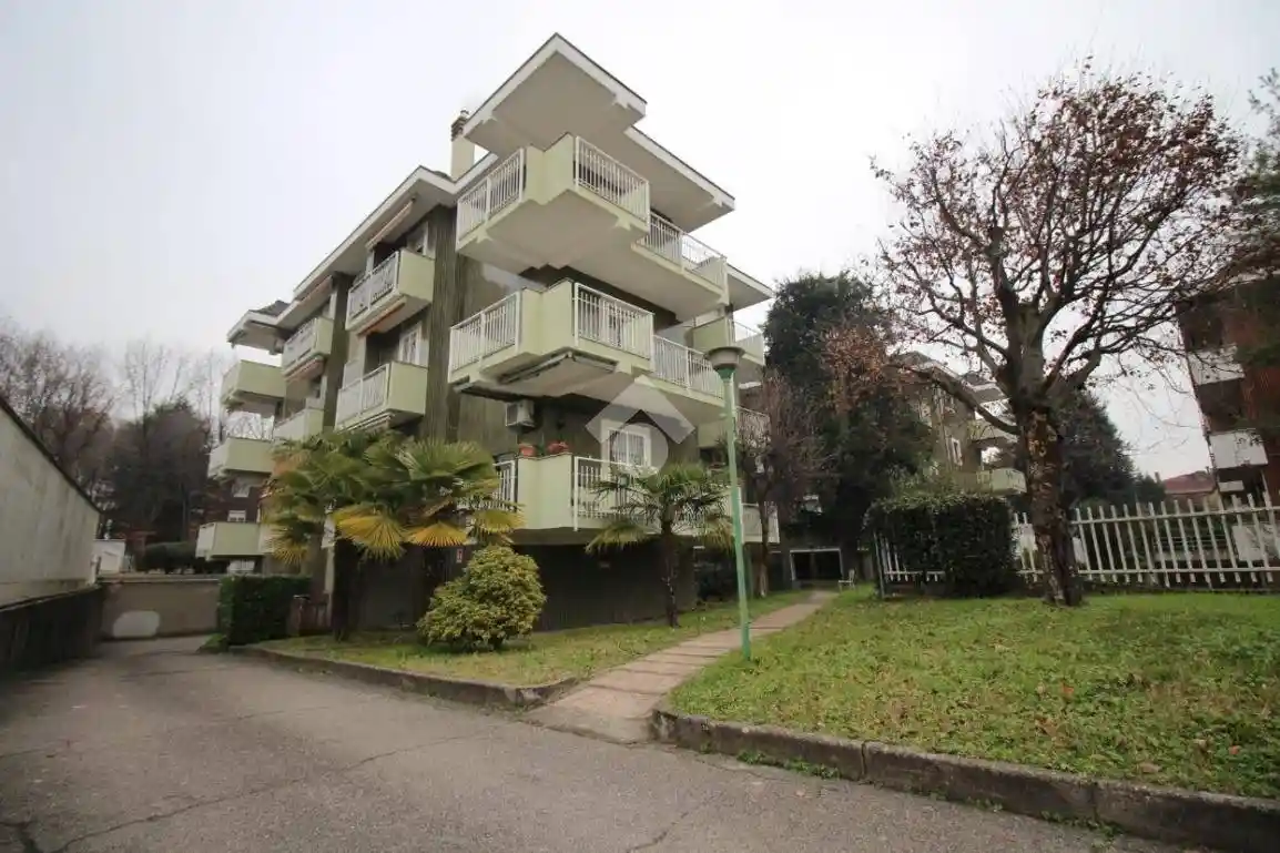 Appartamento in vendita a Rho