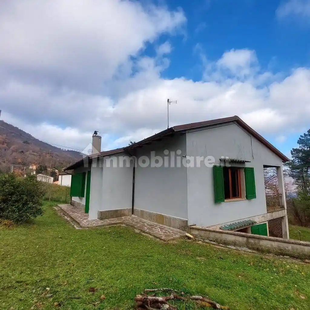 Villa in vendita a Vaiano