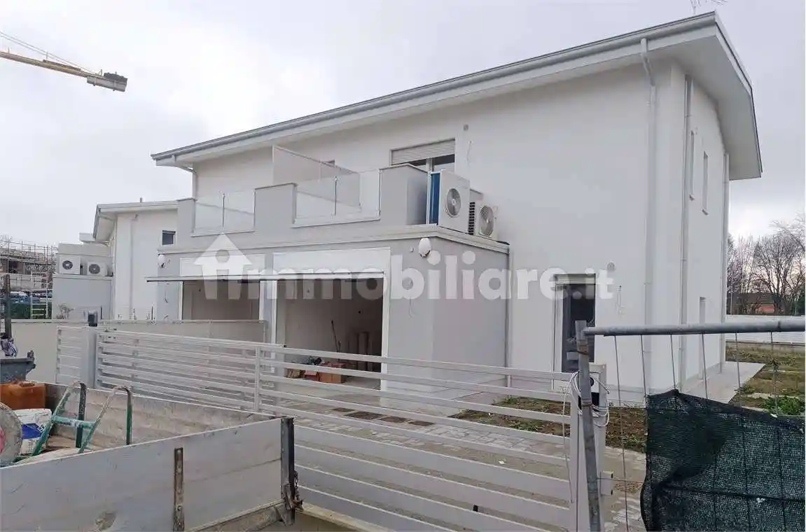 Villetta a schiera in vendita a Modena