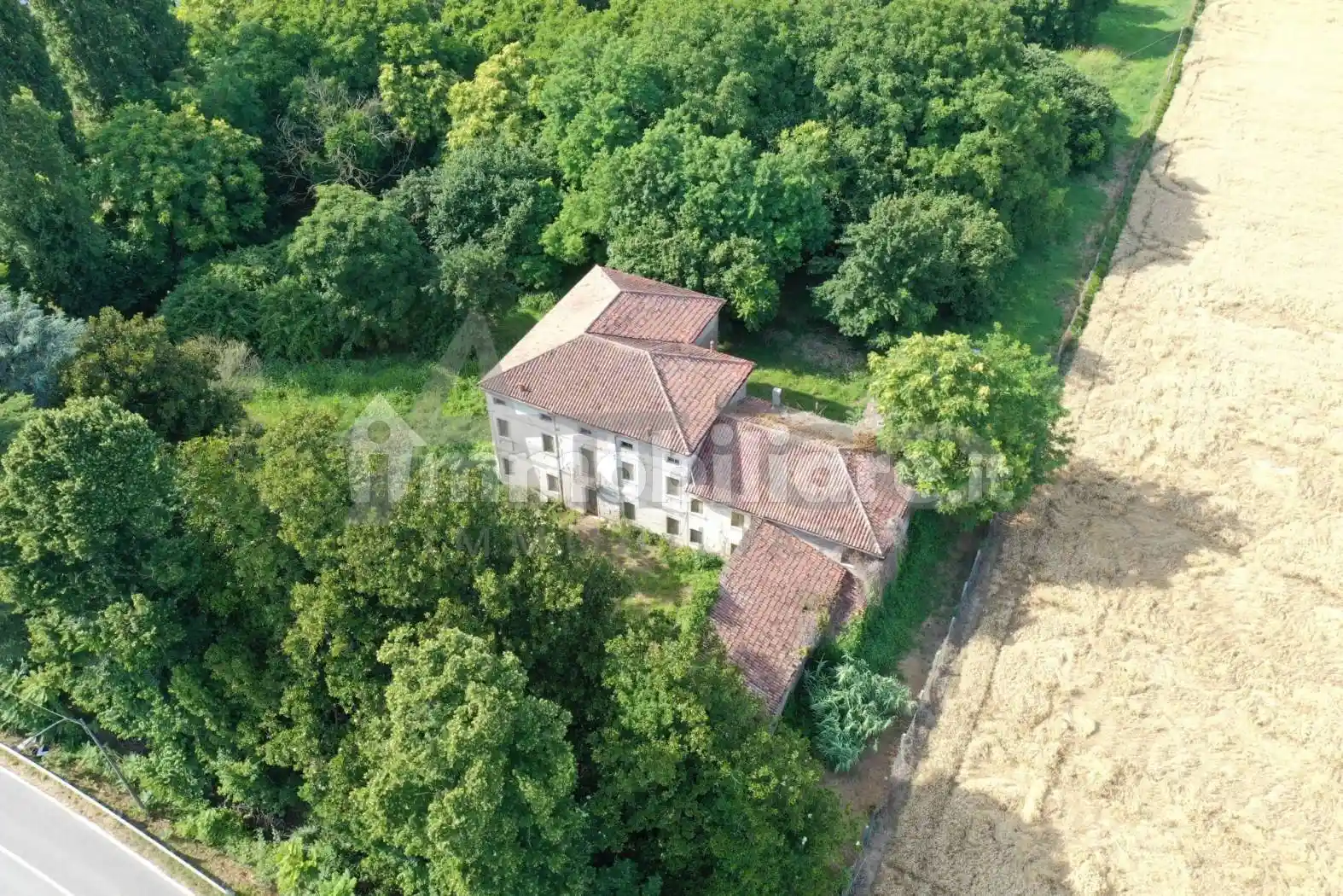 Rustico - Casale in vendita a Rovigo