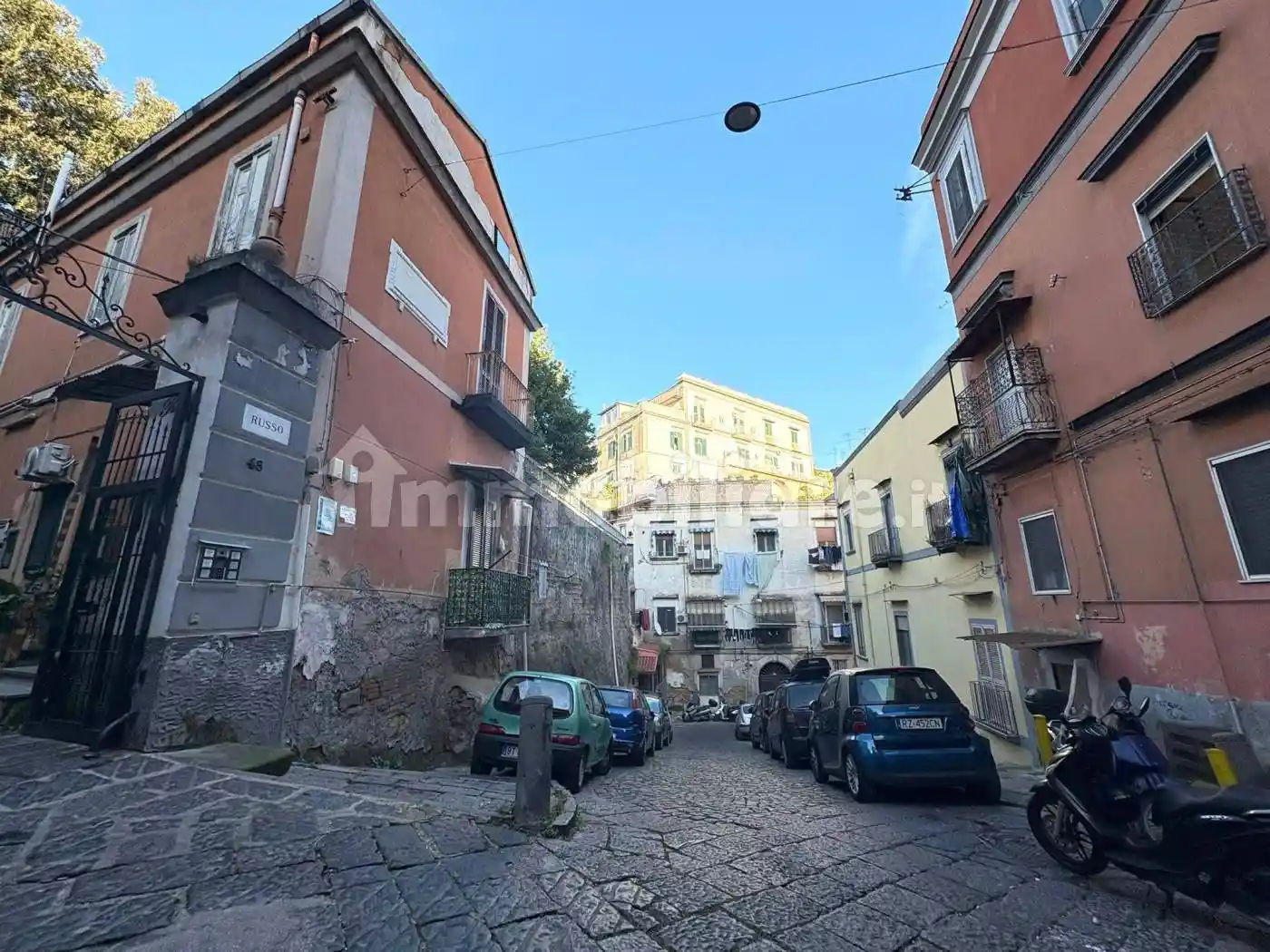 Appartamento in vendita a Napoli