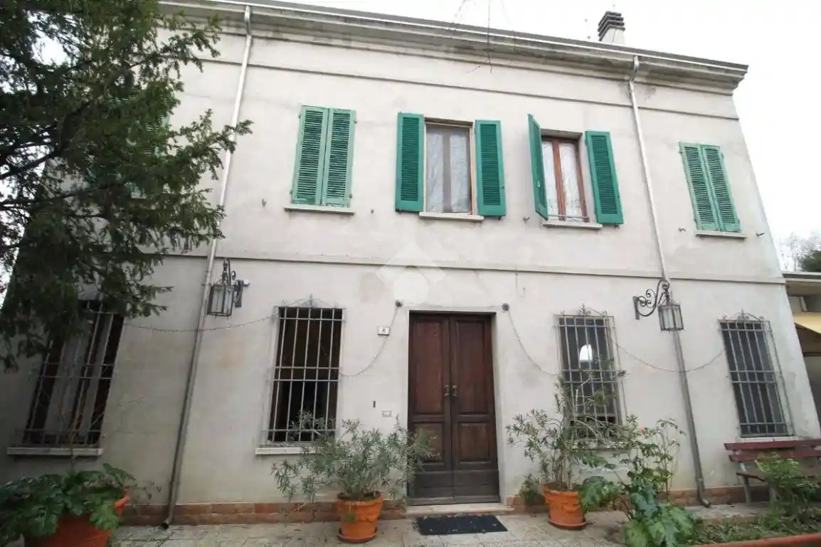 Villa in vendita a Suzzara