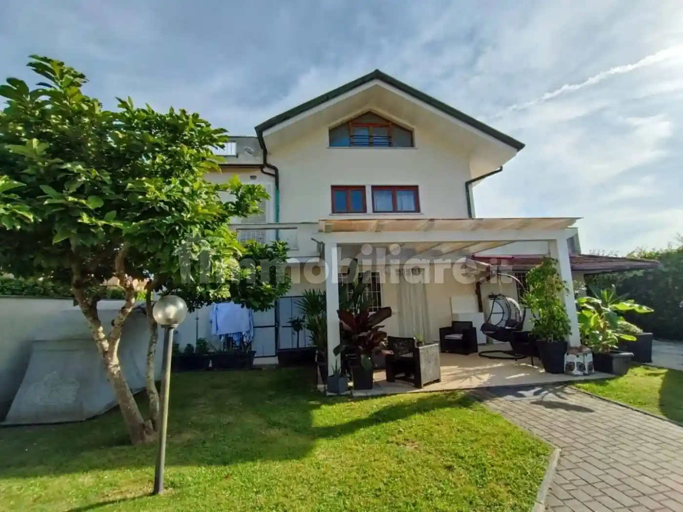 Villetta a schiera in vendita a Montignoso