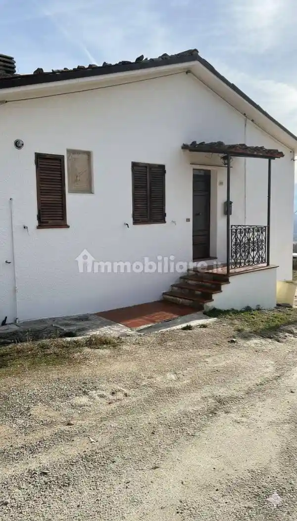 Rustico - Casale in affitto a Fabriano