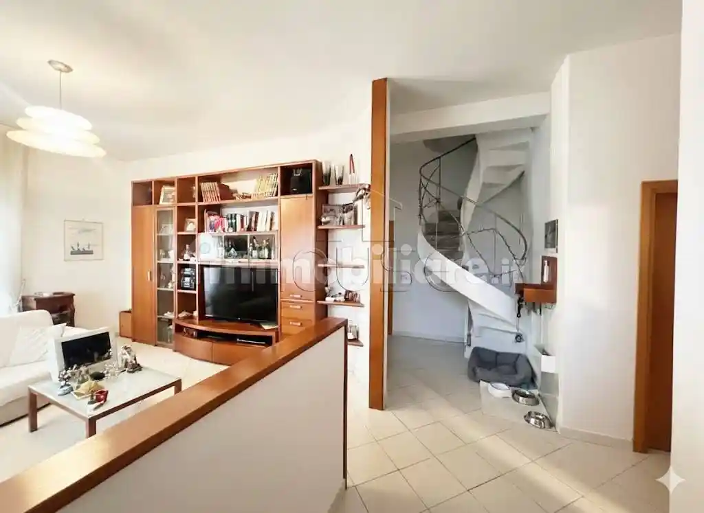 Casa indipendente in vendita a Castiglion Fiorentino