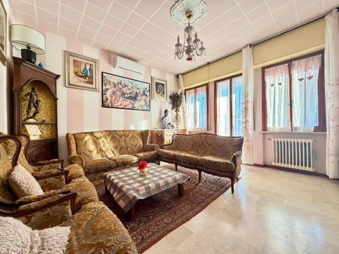 Appartamento in vendita a Castelleone