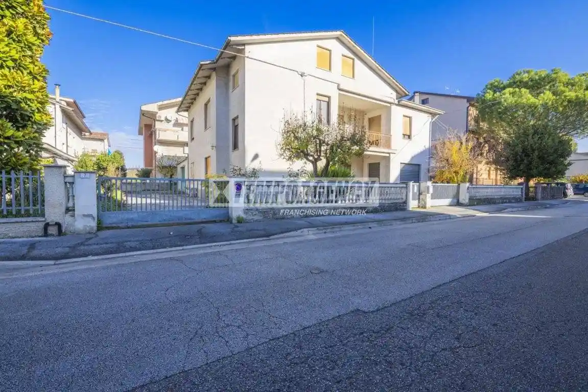 Casa indipendente in vendita a Corridonia