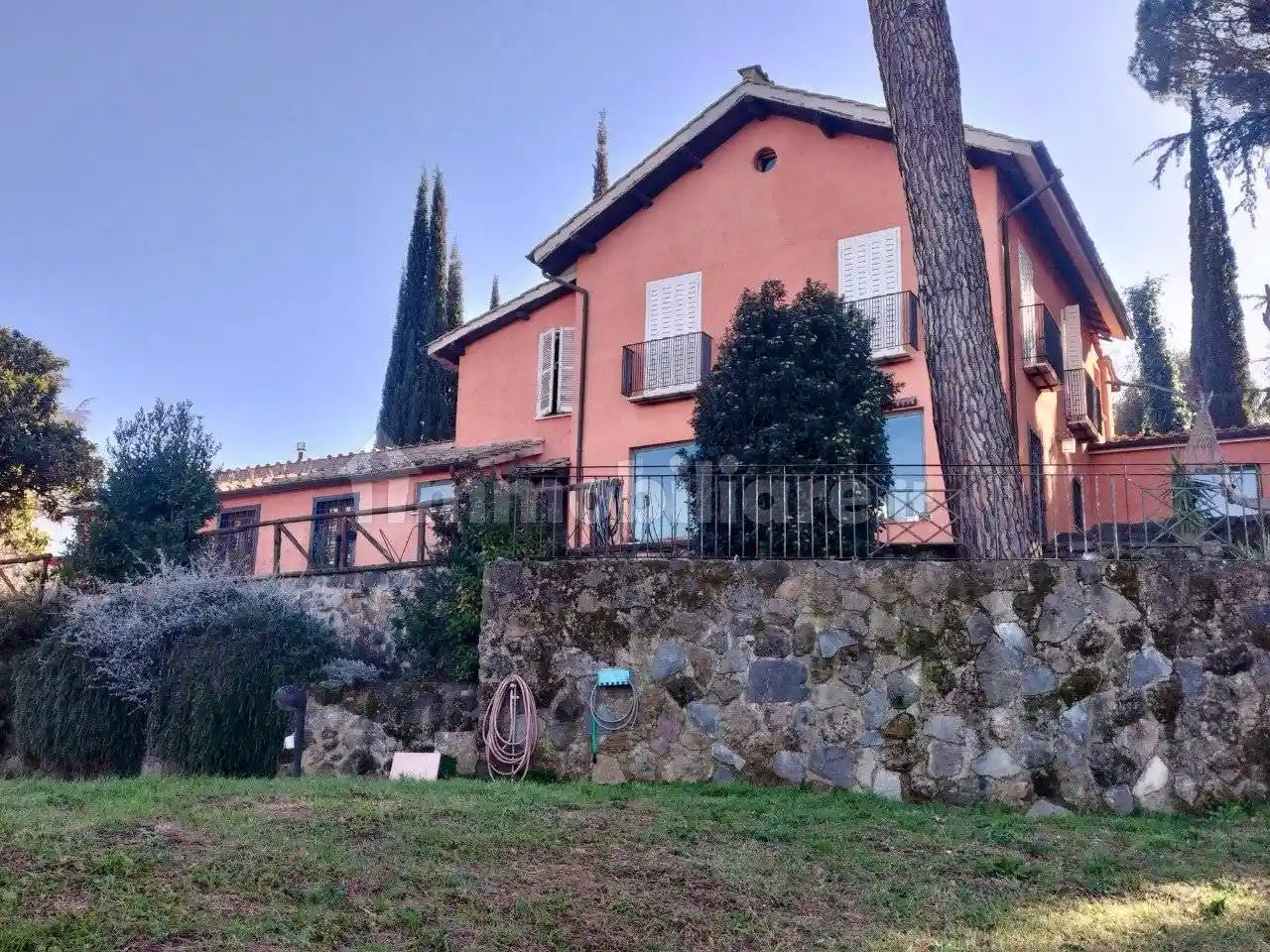 Villa in affitto a Monte Porzio Catone