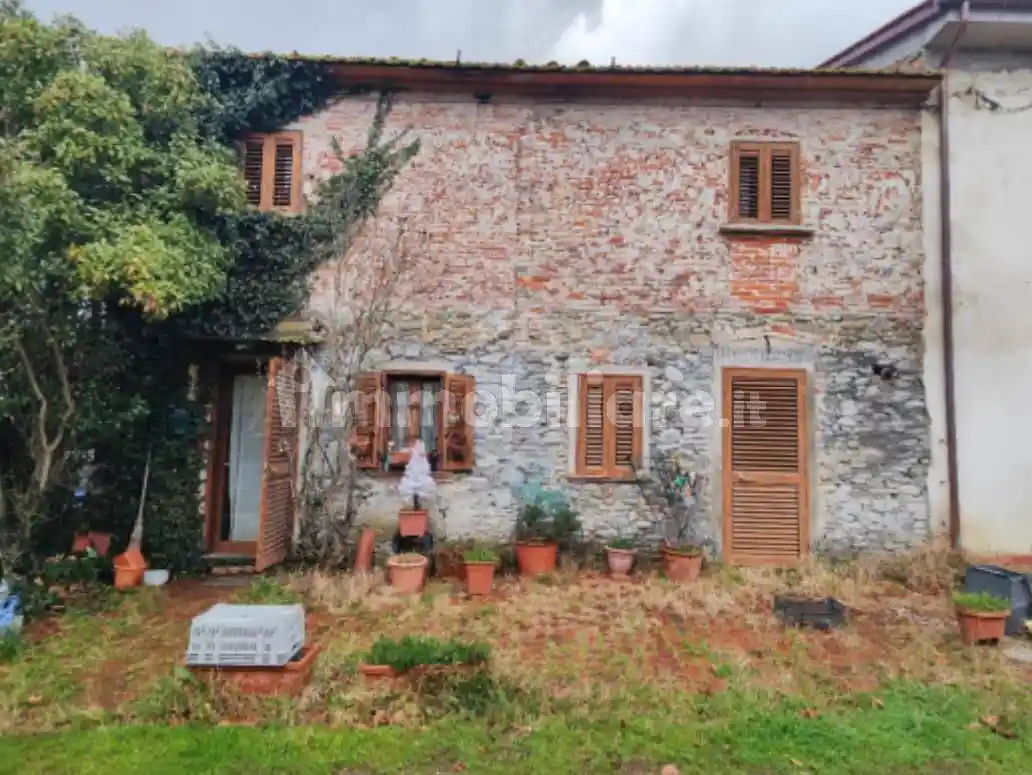 Casa indipendente in vendita a Fucecchio