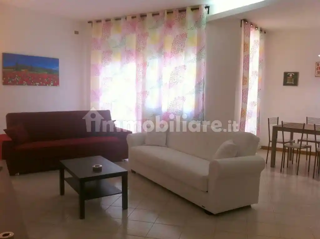 Appartamento in affitto a Follonica