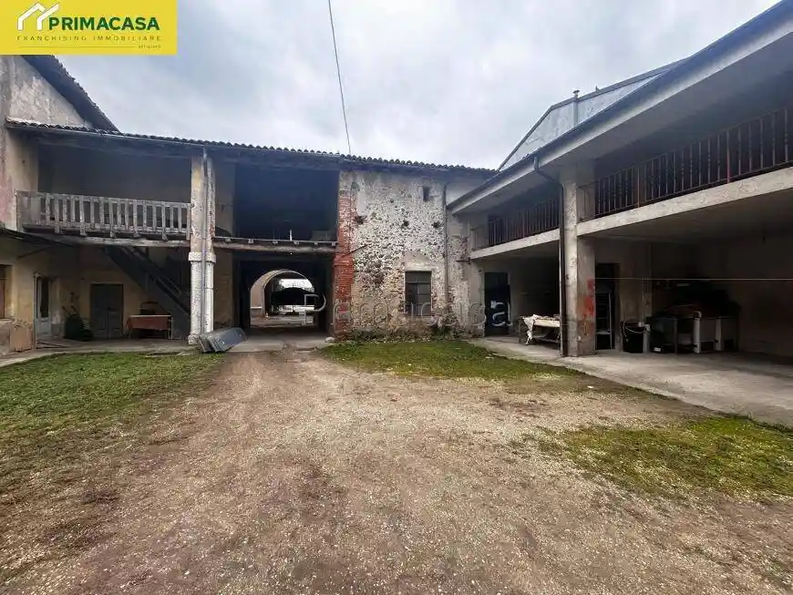 Rustico - Casale in vendita a Prevalle